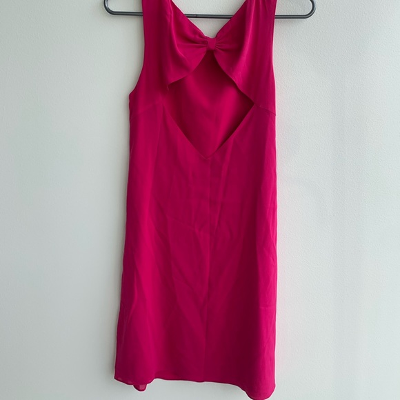 Alice + Olivia Crew Neck Shift Mini Dress Pink Size XS - Picture 2 of 6